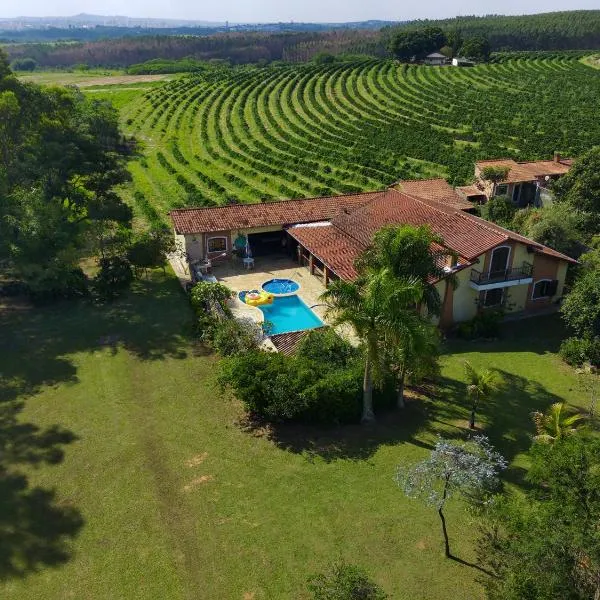 Chácara Tâmo na mió, Confortável casa de campo para famílias com Wifi, 14 pessoas