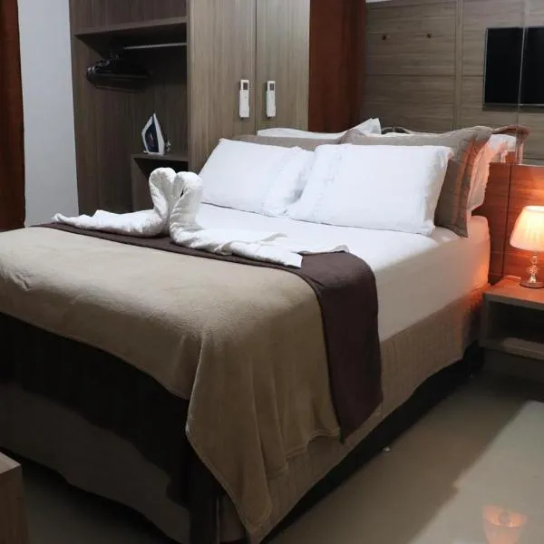 CONFORTO IMBATIVEL - 25 metros do MAR - 2 Quartos com AR CONDICIONADOS SPLIT, Air Fryer, WI-FI, Disney Plus, Star Plus, HBO Max, Guarda Sol, Cadeiras de Praia e Caixa Térmica - 8 pessoas com Muito Conforto - Melhor Localização!