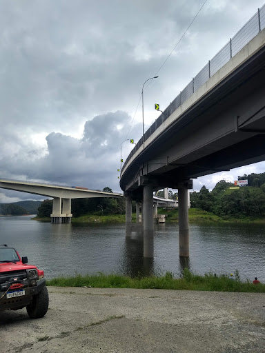 Hotéis e Pousadas para Famílias em Represa Capivari, Paraná 2025