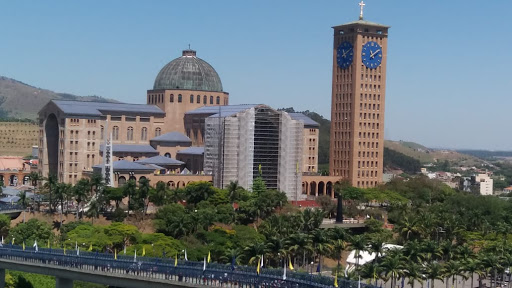 Hotéis e Pousadas para Famílias em Aparecida, São Paulo 2025